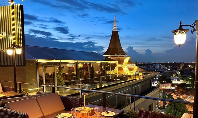 Lat Phrao Hotel | Sky Dome Resotel