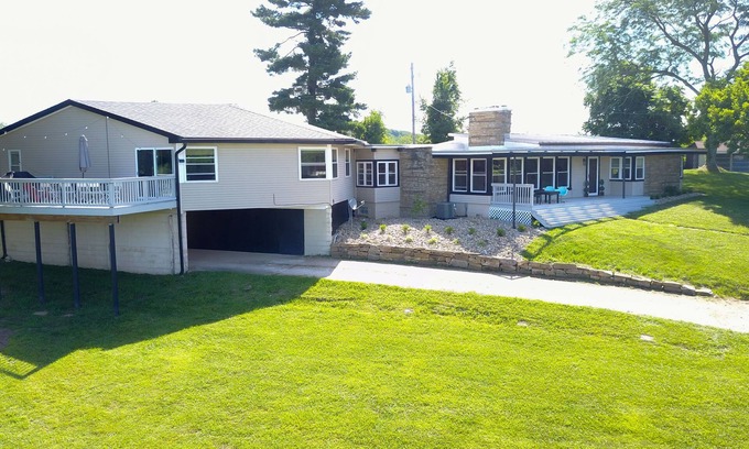 Nashport House | Sky Hi at Buckeye Lake