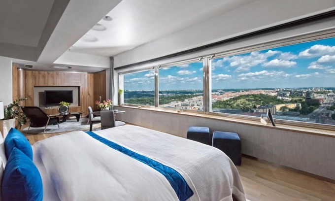 Zizkov Hotel | SKY SUITE HOTEL