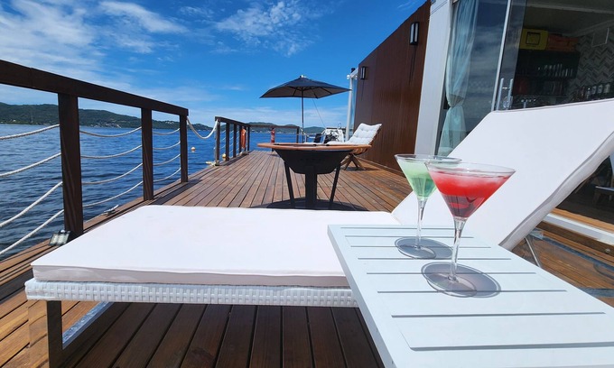 Florianopolis Boat Rental | SKY SUMMER HOUSE BOAT