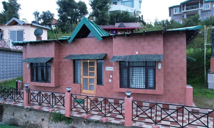 Mukteshwar Villa | SKY TOUCH COTTAGES AND STAYS UNIT 2