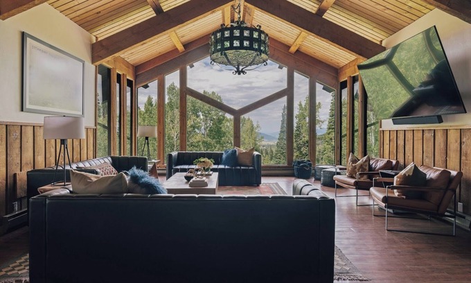 Steamboat Springs House | Sky Valley Chateau - Sleeps 32! A Luxury Rocky Mountain Retreat!