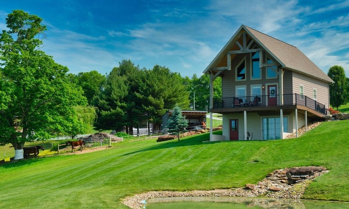 Millersburg Cottage | Skye Cottage at Hillside Hideaways-Private Getaway in the heart of Amish Country