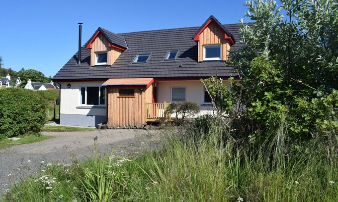 Dunvegan House | Skye Lodge
