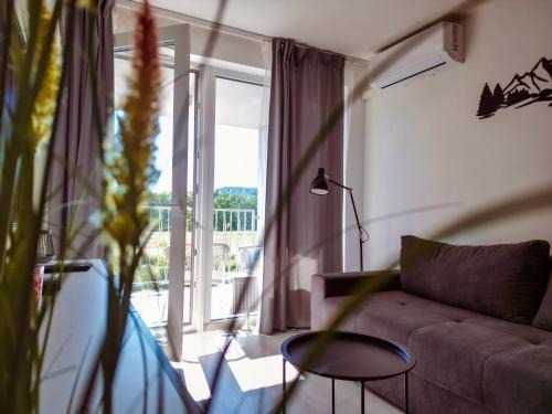 Ruzinov Apartment | SkyFlat Bratislava-New Apartment near Airport Free Parking