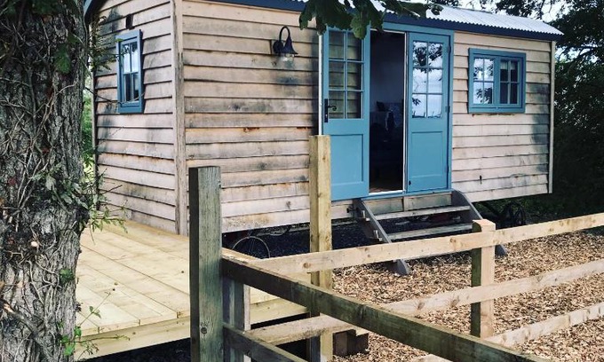 Norton St. Philip Cabin | Skylark Shepherds Hut