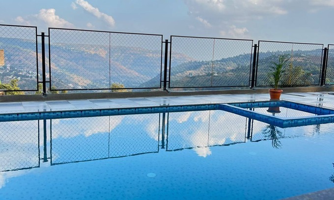 Bhilar Villa | Skyline Serenity by Joy Suites