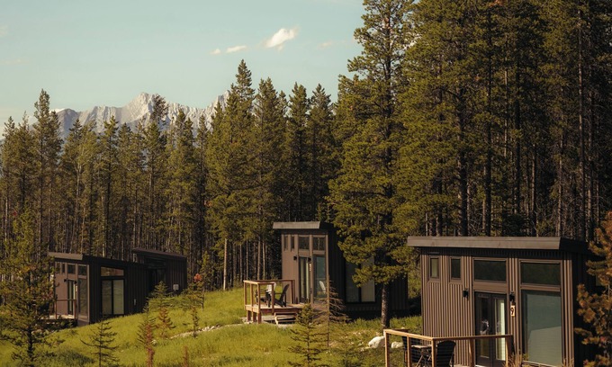 Kananaskis Cabin | Skyridge Glamping