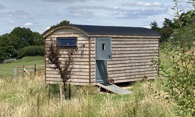 Edington Apartment | Slades Farm Luxury Glamping Pod Daisy