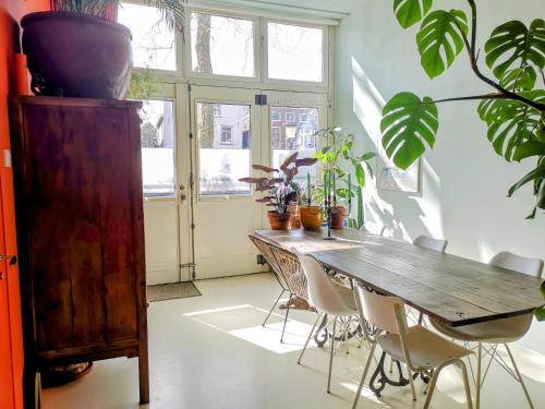 Utrecht Apartment | Slapen aan de Sluis