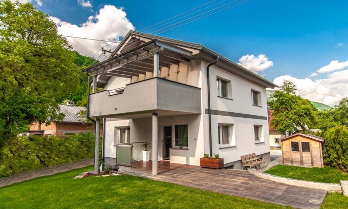 Kamnik Apartment | Slavka's house under Velika planina