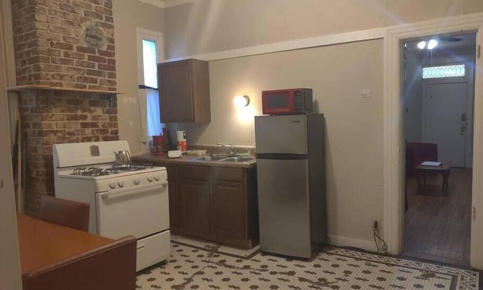 Midtown Apartment | Sledge 2 Adorable One Bedroom