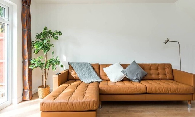 Anerley Apartment | Sleek and Stylish 2BD Home with a Garden Anerley