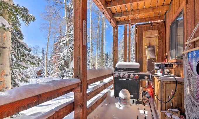 Beaver Condo | Sleek Eagle Point Resort Utah Vacation Rental
