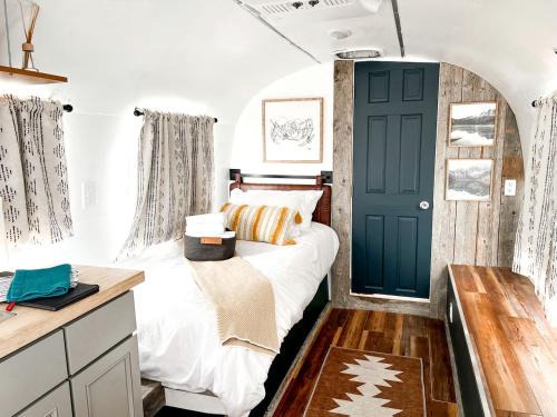 Pear Park House | Sleek, Modern Airstream in Grand Junction, Ideal for Colorado Glamping Escapes