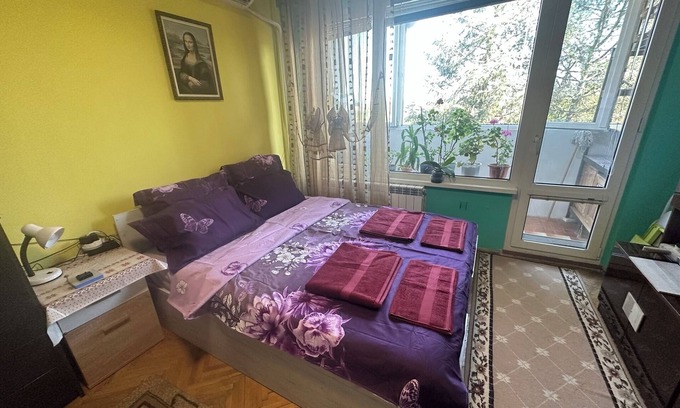 Sofia City Center Apartment | Sleep and fly. Small apartment near the airport. Air conditioning and WiFi