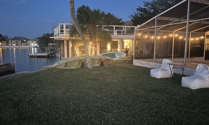 Springs at Kings Bay Apartment | Sleep in Our Boathouse, Wake up With Manatee