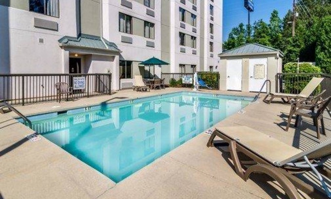 West Columbia Hotel | Sleep Inn Airport
