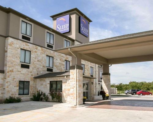 Wells Branch Hotel | Sleep Inn & Suites Austin North - I-35