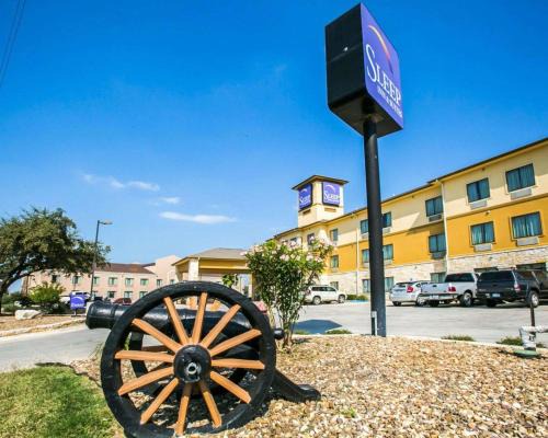 Gonzales Hotel | Sleep Inn & Suites Gonzales near Palmetto State Park