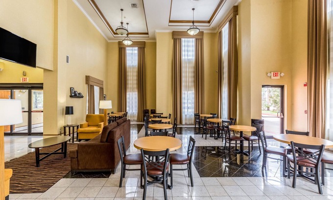 Stafford Hotel | Sleep Inn & Suites Stafford - Sugarland