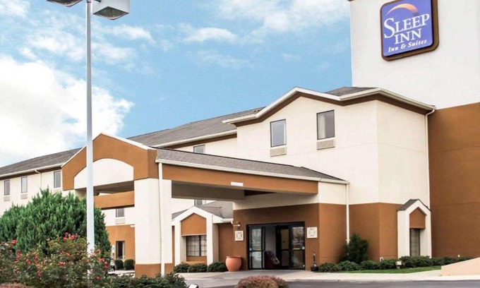 Stony Creek Hotel | Sleep Inn & Suites Stony Creek - Petersburg South