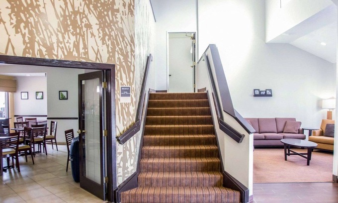 Tinley Park Hotel | Sleep Inn Tinley Park I-80 near Amphitheatre-Convention Center