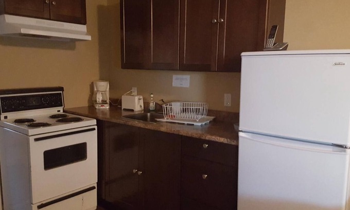 Enderby Hotel | Sleep Right Inn