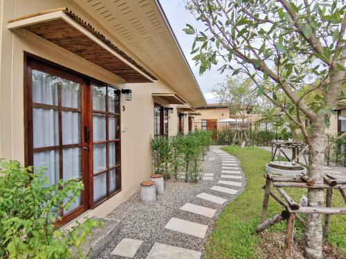 Chumphon Bed & Breakfast | SLEEP TIGHT at Chumphon