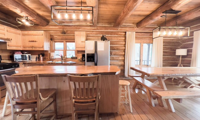 Lake Ann Hotel | Sleeping Bear Resort