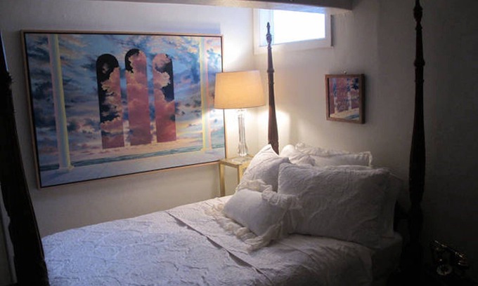 Central Sarasota Apartment | Sleeping Studio, Secure & Cute Downtown between Siesta & Lido Beaches