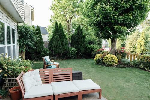 Gwinnett Place House | Sleeps 10 Near I-85 4br Family Stay