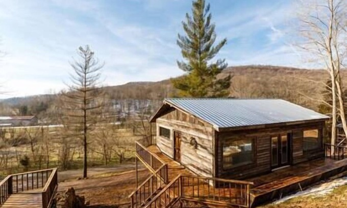 Lynx Cabin | Sleeps 12| Huge Windows | Stunning Views