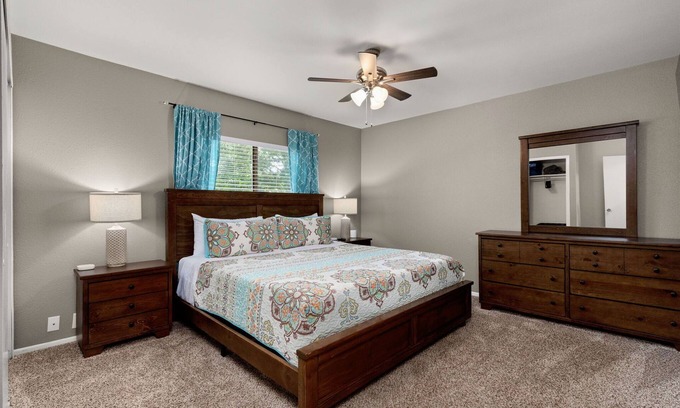 West San Antonio House | Sleeps 14 Family-Friendly Retreat w/Pool, XBOX