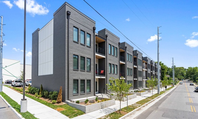 Eastwood House | * SLEEPS 48* Keep the Secret - *4 Units * 16BR* 16BA * Amazing New townhomes*