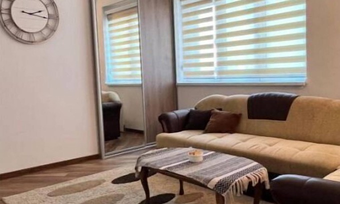 Vozdovac Apartment | Sleeps 5* 2 Bedrooms*Wi-Fi*Rooftop Balcony*Cozy*