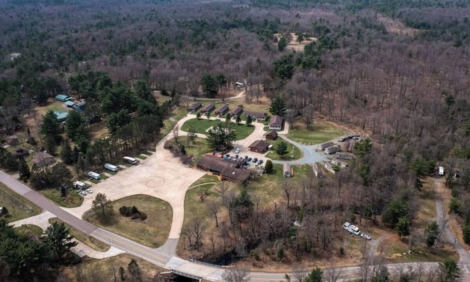 Neillsville Cabin | Sleeps 6, Fully Furnished, On-site Dining & Fun.