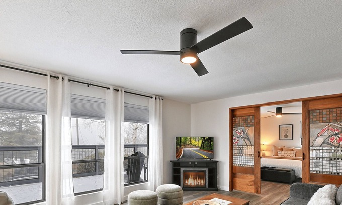 Medford House | Sleeps up to 6 | Hot Tub | Accessible Features