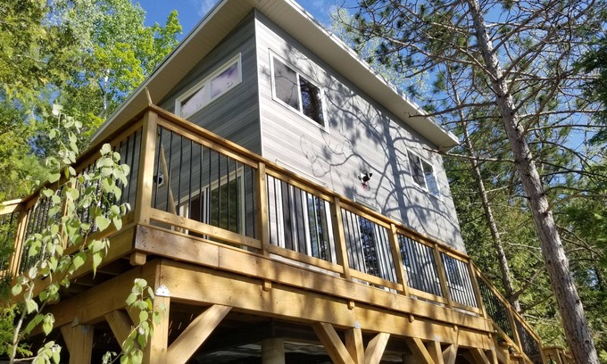 Minden Hills Cottage | Sleepy Pines waterfront cottage
