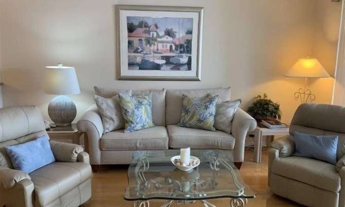 Tropical Cove Condo | Sleepy Starfish at Lexington CC Lake Village