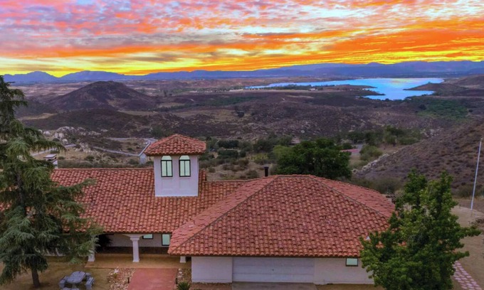 Temecula House | Slice of Heaven by AvantStay | Breathtaking Views!