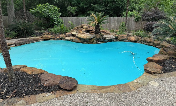 Montgomery House | Slice of Paradise at Nora's Lake House near Conroe with private Pool and SPA!