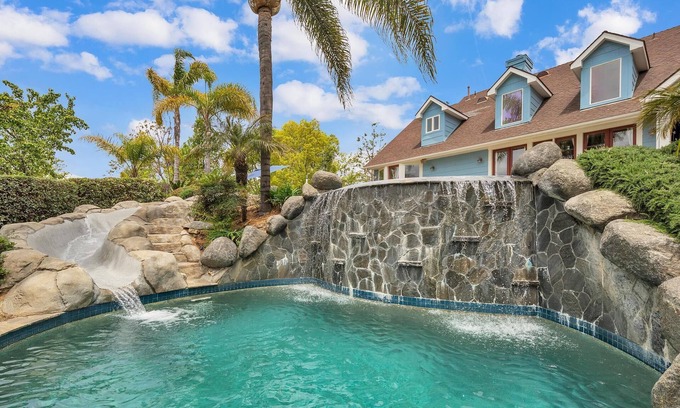 Vista House | Slide & Splash Retreat with Two Pools!