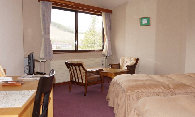 Kamisuwa Onsen House | Slightly spacious semidouble room 2 meals includ / Chino Nagano