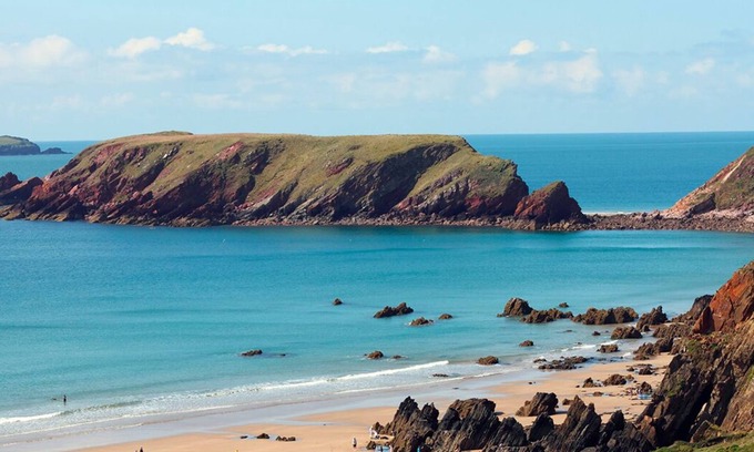 St Ishmaels Cottage | Sloop Inn Cottage, Holiday Cottage Sandy Haven, Sleeps 6, 3 bedrooms, bathrooms