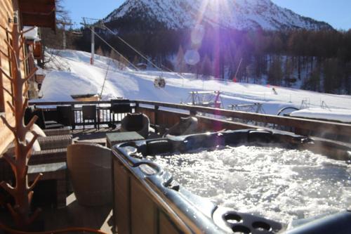 Montgenevre Ski Chalet | Slope-Side Chalet w/Jacuzzi, Home Cinema, for 16 Guests