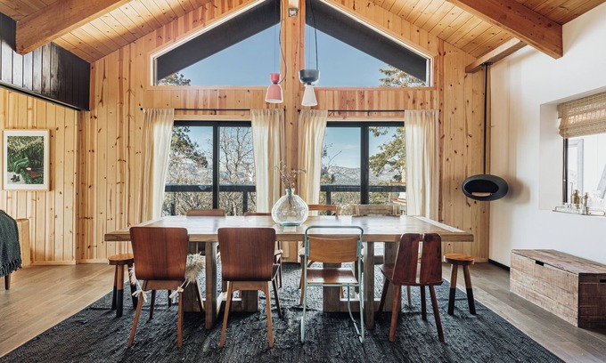 Big Bear Lake House | Slopes/Views/Hot Tub/Privacy/Style