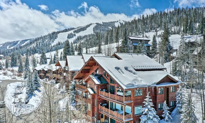 Old Town Apartment | Slopeside Sanctuary - Penthouse Less Than 1 Mi to Lifts!