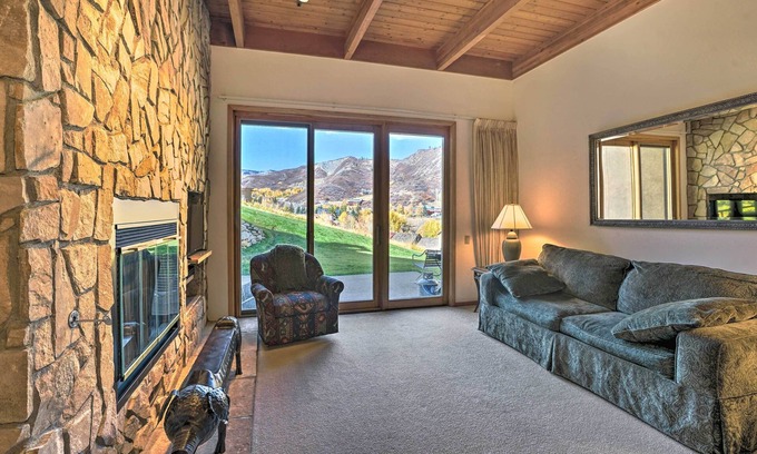 Snowmass Village House | Slopeside Snowmass Townhome w/Mountain Views!