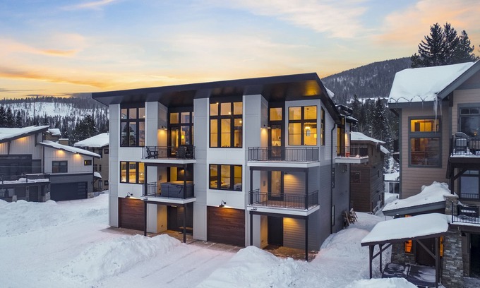 Old Town House | Slopeside Townhome at Winter Park Resort